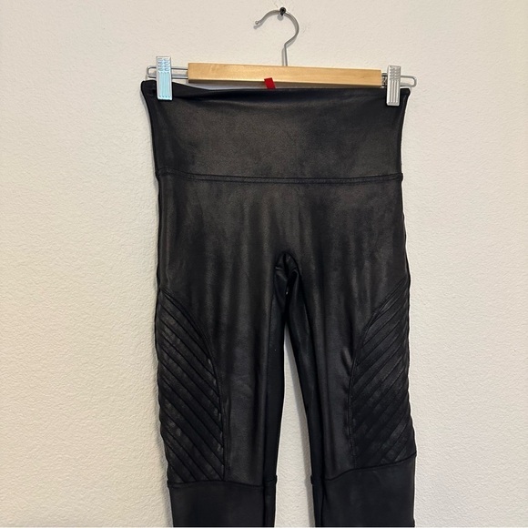 Spanx Faux Leather Moto Leggings Black Size Medium Women’s Ankle Fit - Picture 5 of 9